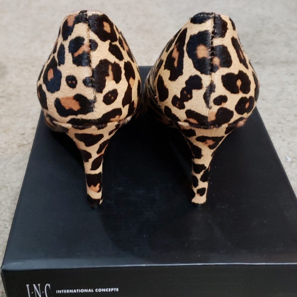 Shoes - Picture 3 of 5